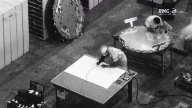 Что находится на зоне 51 фото внутри एरिया ५१ तो सिर्फ एक झांसा है , अमेरिका अपने असली काम तो यहाँ करती है ... YouT