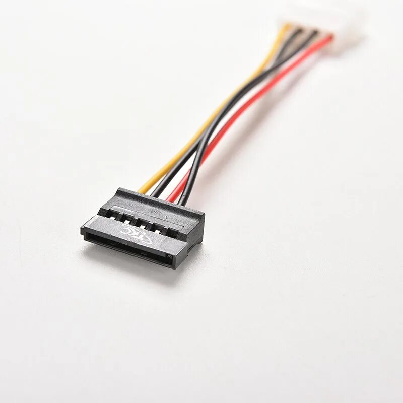 Кабель питания для диска. Ide 4-пин (Molex). Кабель для питания жесткого диска 2pin SATA. 4 Pin HDD Power SATA Power. Кабель питания HDD Ata to Ata 2x.