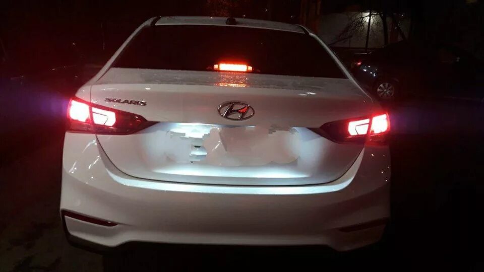 Солярис 2 рестайлинг лампы. Стоп сигнал hyundai solaris 2017. led стопы хендай солярис 2. стоп сигнал доп на хендай солярис 2. светодиодные лампы в стоп сигналы hyundai solaris 2.