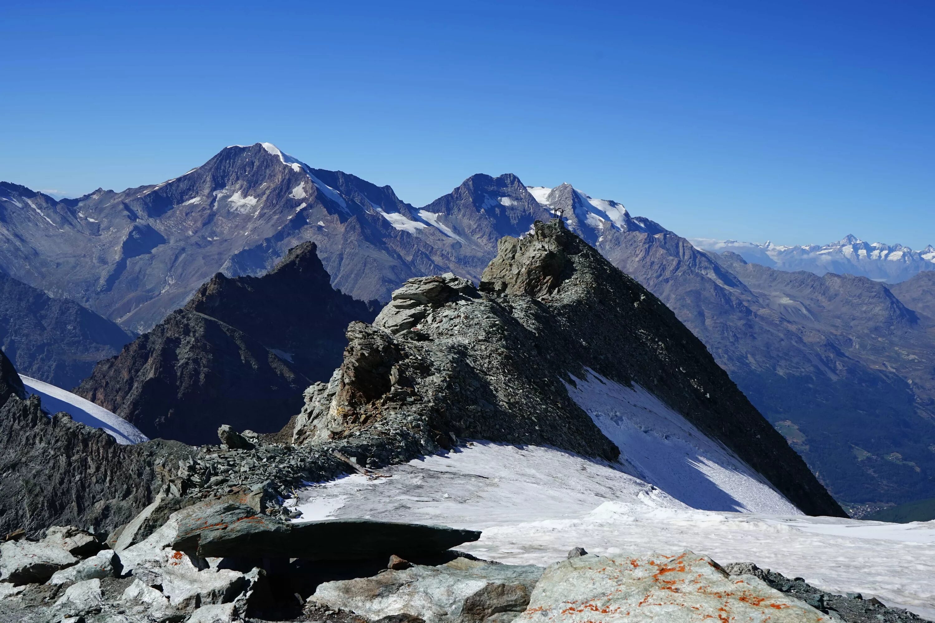 Горы небо Гималаи Швейцария Альпы. Горные вершины Альпы. Гималаи рельеф. Морены в Альпах. Средняя высота гор альпы