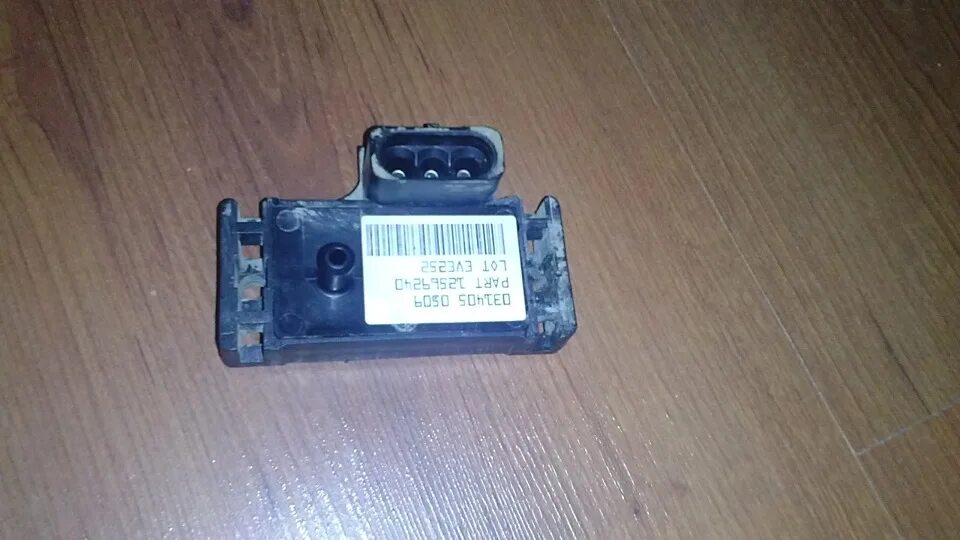 Дад нексия 8. Датчик давления воздуха daewoo nexia 15. датчик абсолютного давления дэу нексия 1.5 16кл. датчик абсолютного давления воздуха дэу нексия 16 клапанов. датчик дад на дэу нексия 1,5.