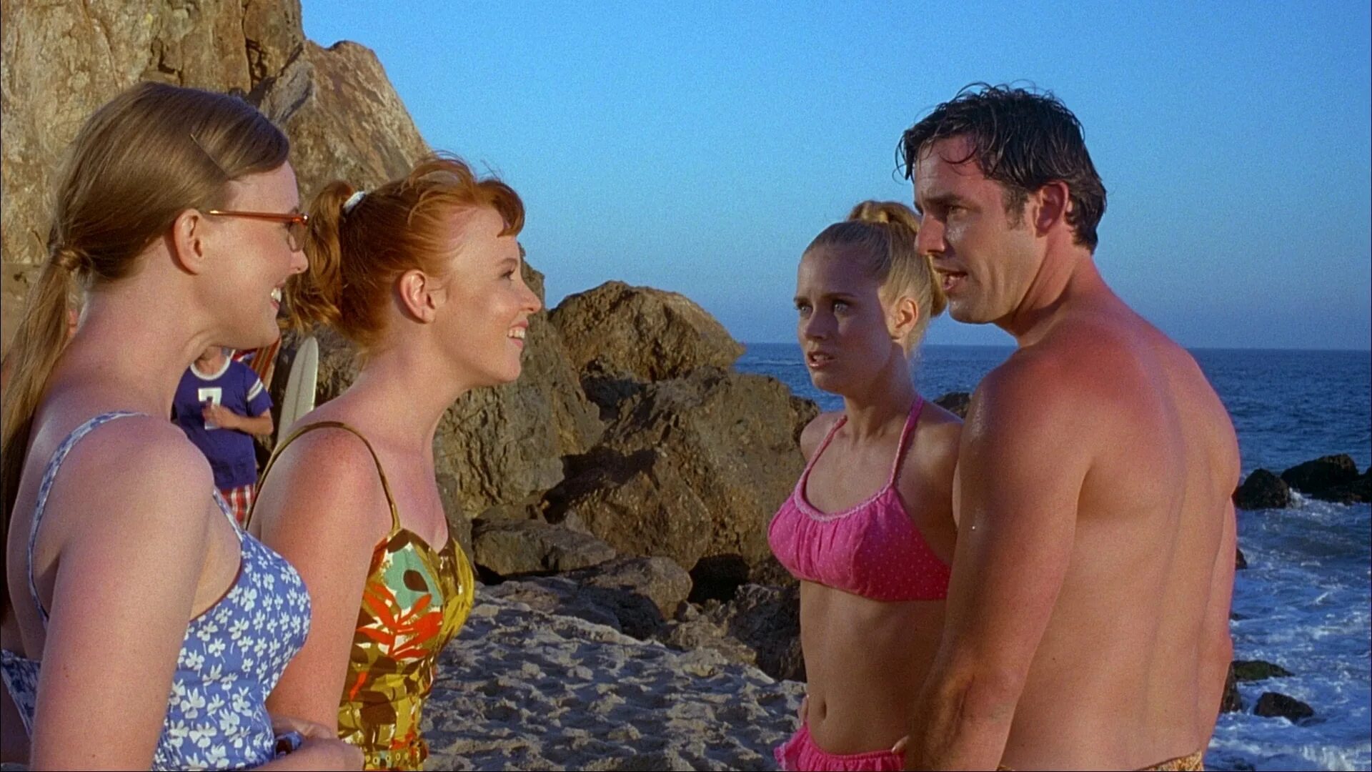 Эми Адамс пляжный психоз. Amy Adams in Psycho Beach Party 2000. Amy Adams Party Psycho 2000. Комедия на море