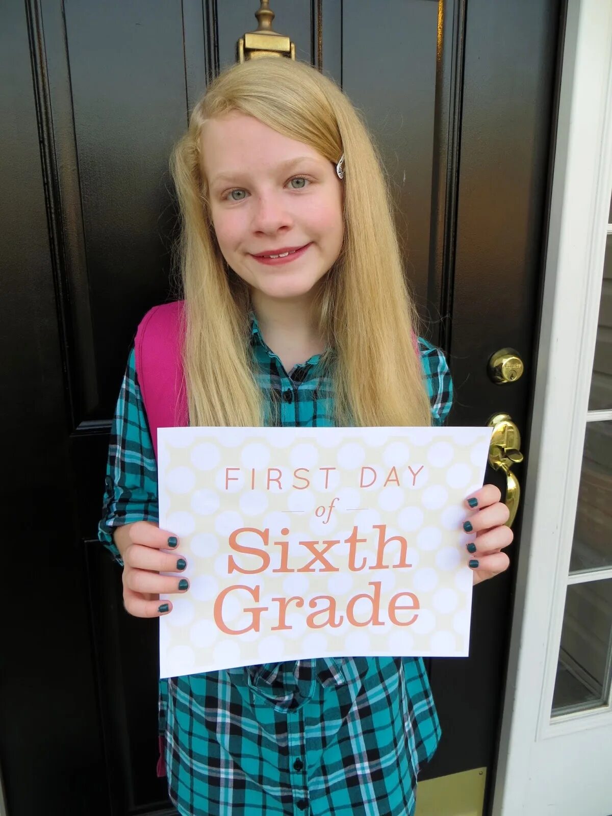 First day of many. Sixth Grade. 6 Grade. First Day of School. Надпись 6th Grade.