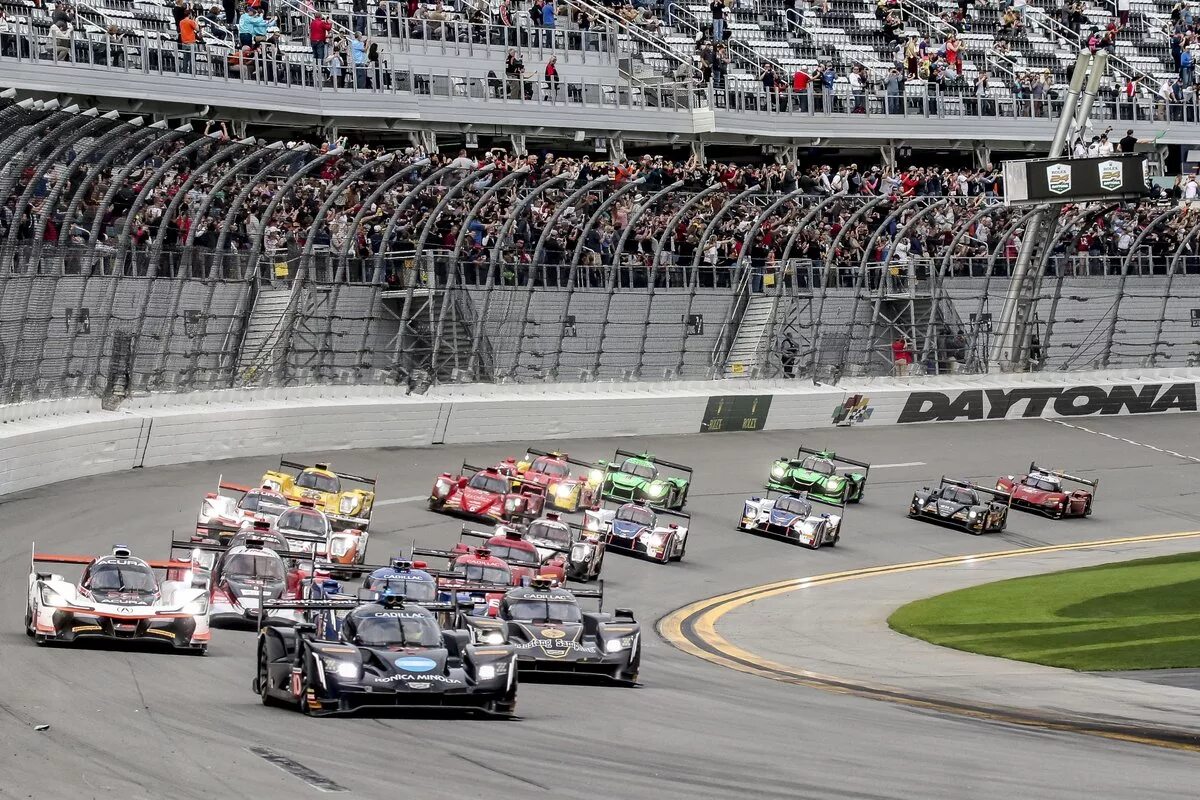 Дайтона 24 трасса. Daytona race. Daytona 24. 24 часа дайтона. 24 часа дайтона.