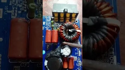 Почему усилитель уходит в защиту