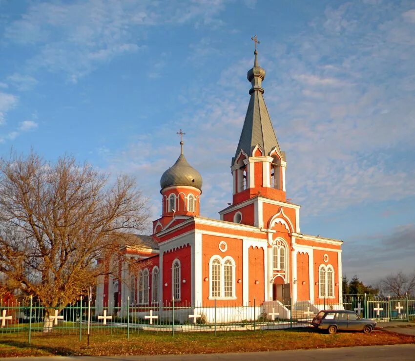 Шараповка. Храм шараповка новооскольский район. село шараповка новооскольского района белгородской области. белгородская обл новооскольский район село шараповка. храм в селе шараповка белгородская.