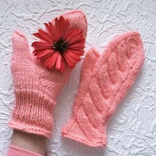 Варежки с косами