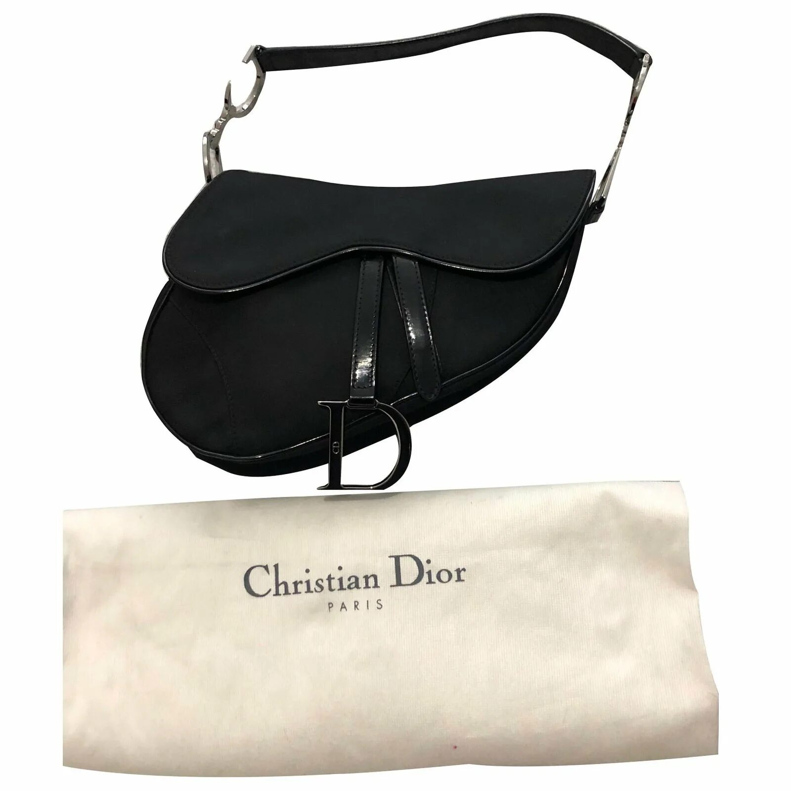 Сумка диор седло оригинал. Saddle Кристиан диор. Сумка Dior Saddle Black. Christian Dior сумки Saddle черная. Christian Dior седло.