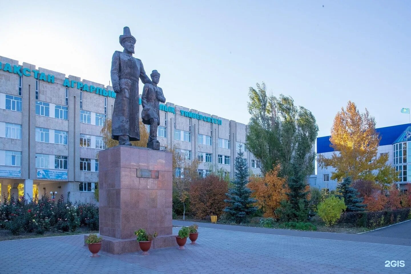 Хана жангир. Самаркандский институт ветеринарной медицины. жангир хан университет. схи университет уральск. зкату им. жангир хана.