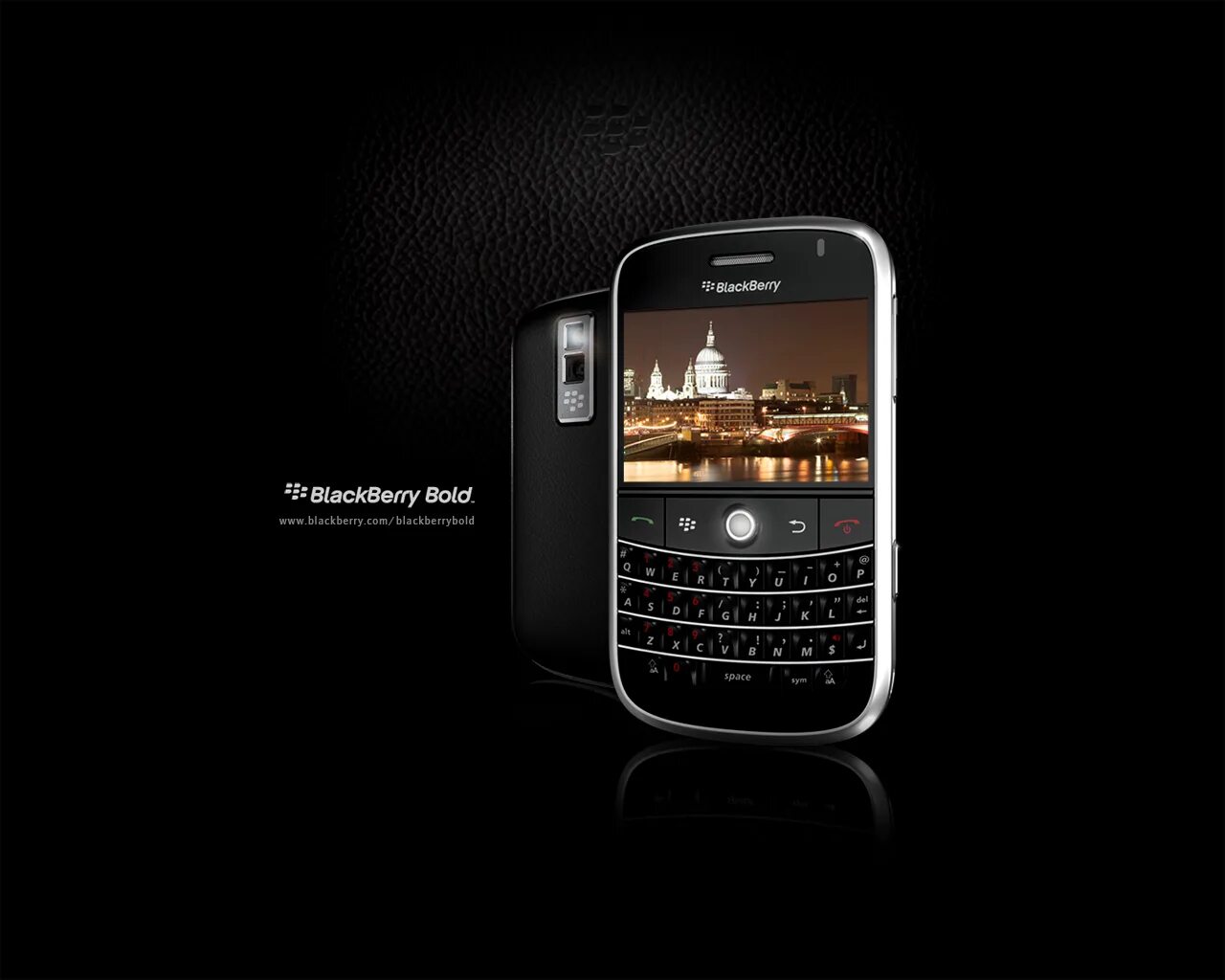 Blackberry песня. BLACKBERRY Bold 9000. Блэкберри 2007. Обои блэкберри. Обои BLACKBERRY Bold 9900.