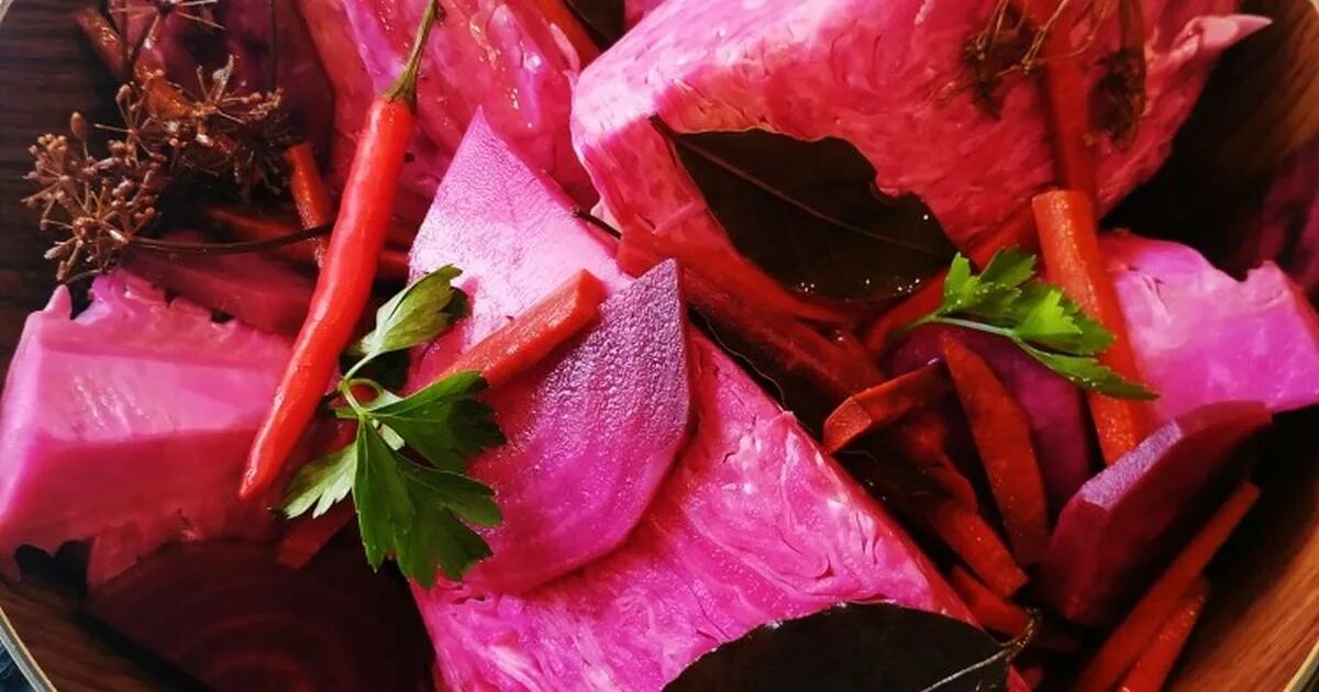 Капуста по грузински со свеклой рецепт классический. Капуста по-грузински. капуста &quot;по кавказски&quot; 1кг. красная грузинская капуста.