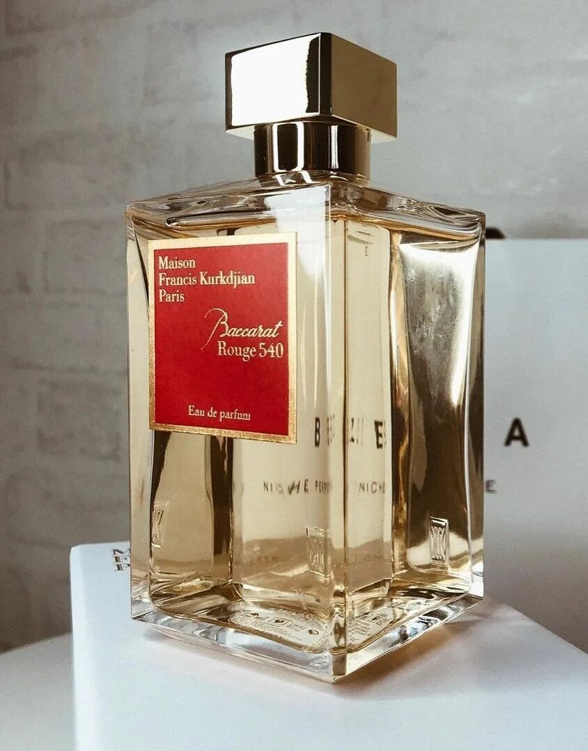 Francis Kurkdjian Baccarat rouge 540. Баккара Руж 540 200мл. Maison Francis Kurkdjian Baccarat 540. Maison Francis Kurkdjian Baccarat rouge 540 Eau de Parfum 200 ml. Аромат духов баккара