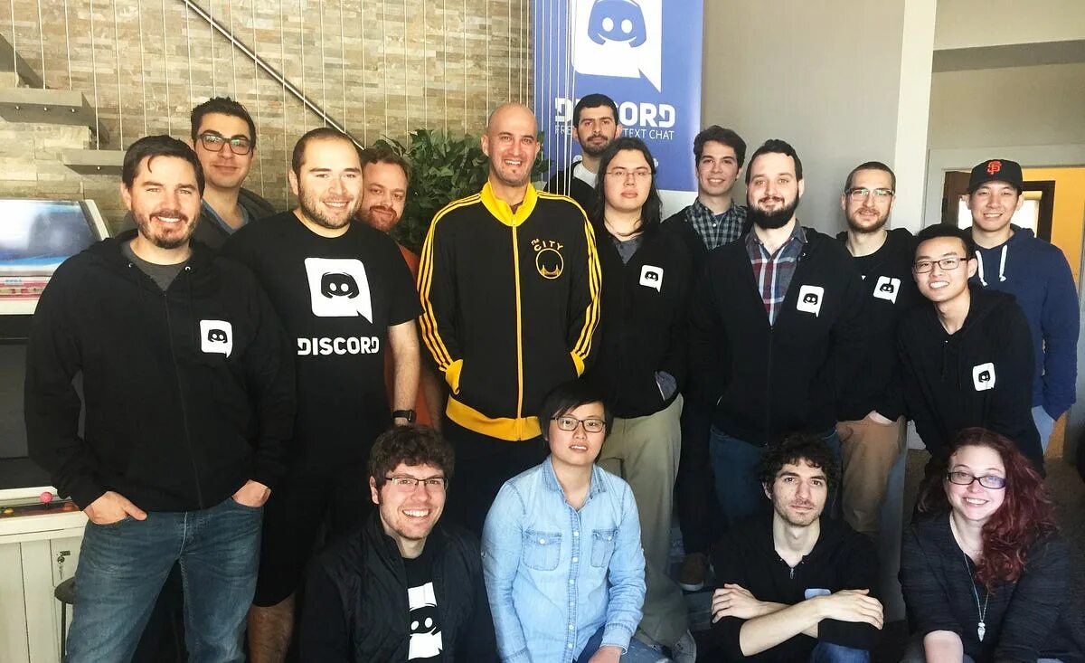 Создатель дискорда сервера. Создатель discord. discord основатели. офис дискорда. директор discord.