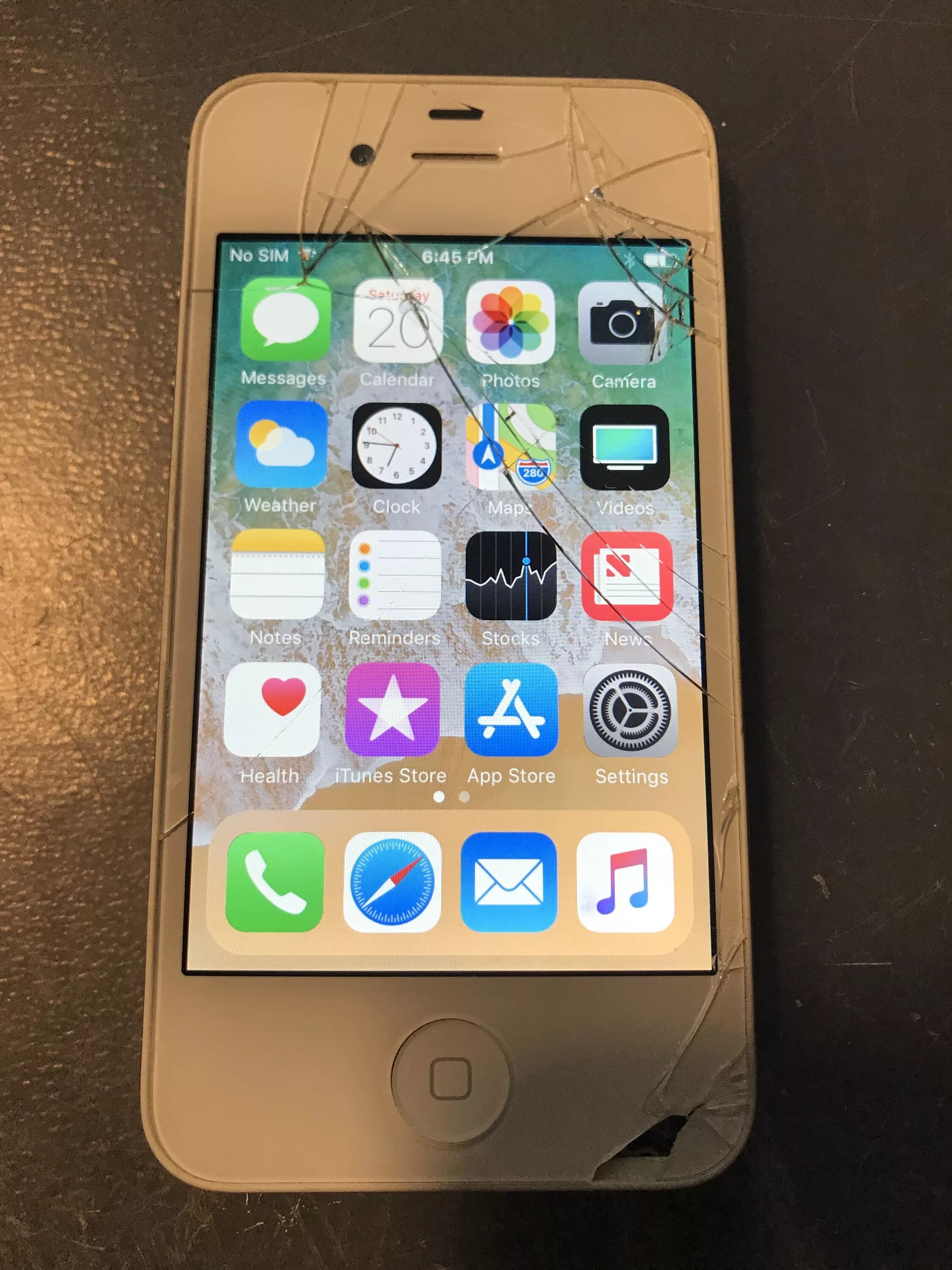 Ios 4s. Iphone 4s ios. айфон 4s первая версия айос. айос 4.4. айфон ios 11.