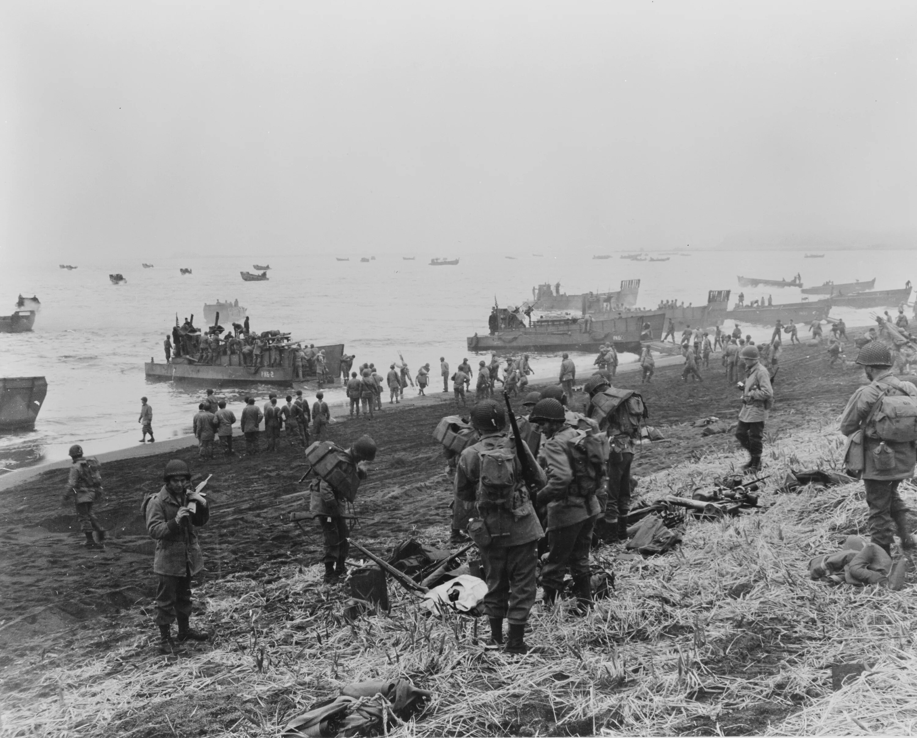 Группа высадка высадка. Битва за Шумшу. Шумшу остров 1945. Битва за остров атту 1943. Высадка на остров Шумшу.