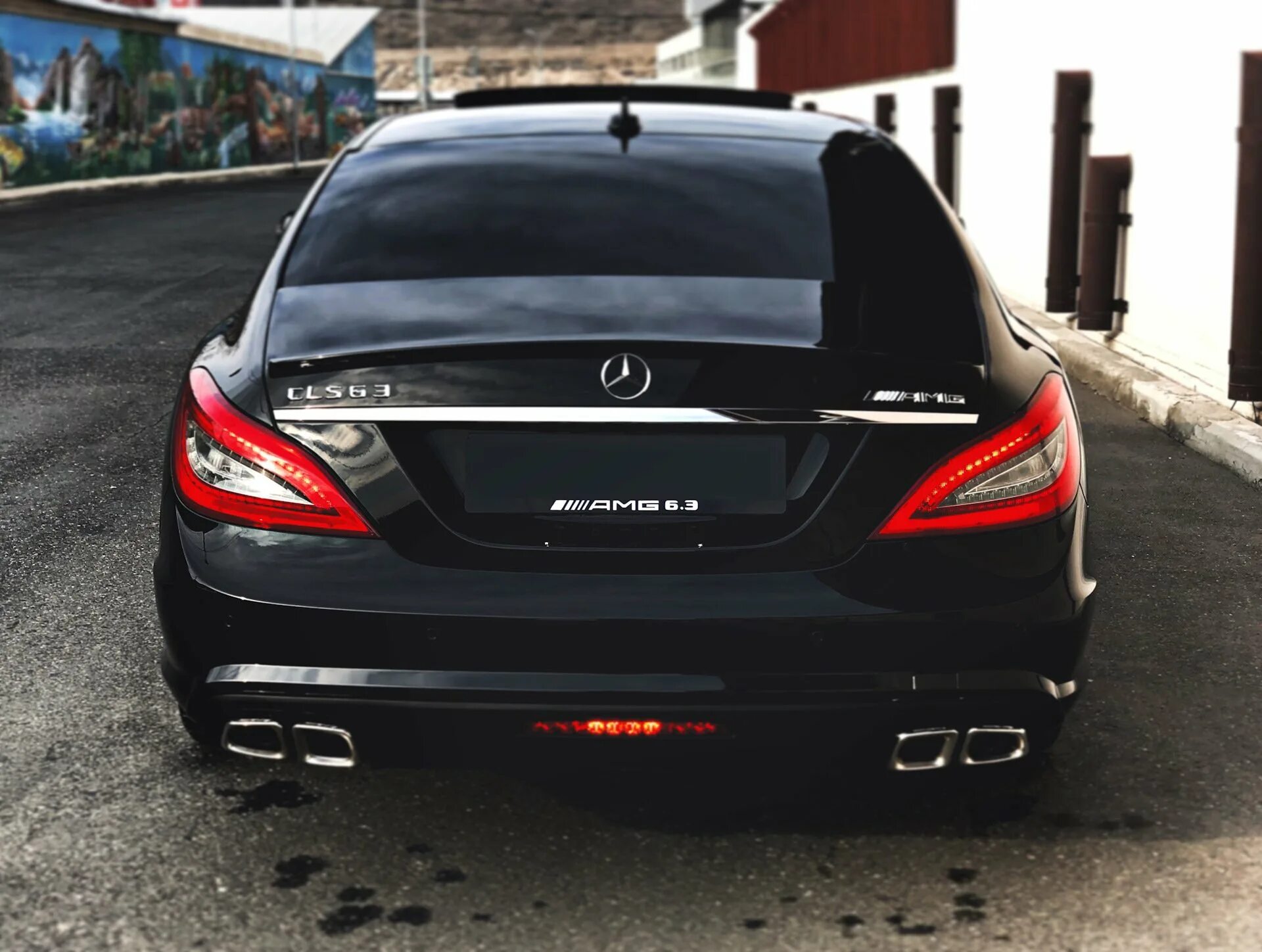 Амг банан ахмеда. Мерседес банан cls 63 amg. банан мерседес 6.3 амг. мерседес цлс 63 амг.