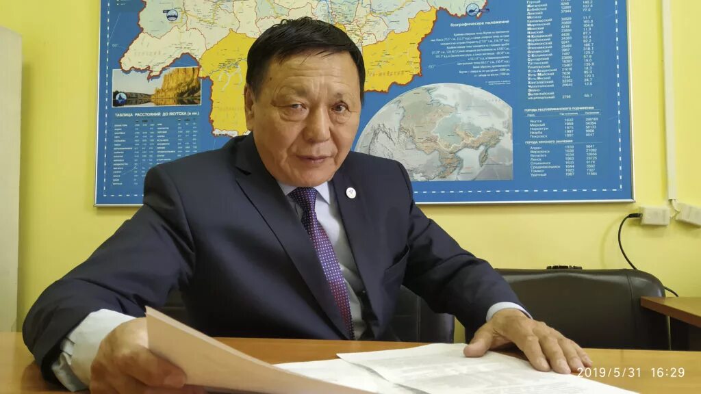 Иннокентьев алексей михайлович. Сергей винокуров вилюйск. Владимиров якутия. Глава хангаласского улуса иринеев олег. Главы улусов республики саха.