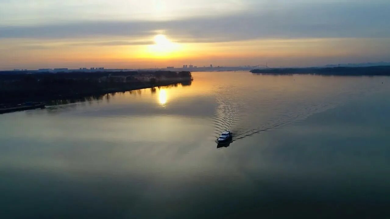 Река Обь Новосибирск. Заката река Обь Новосибирск. Новосибирская ГЭС на реке Обь. Новосибирски река Обь. Погода в оби новосибирская