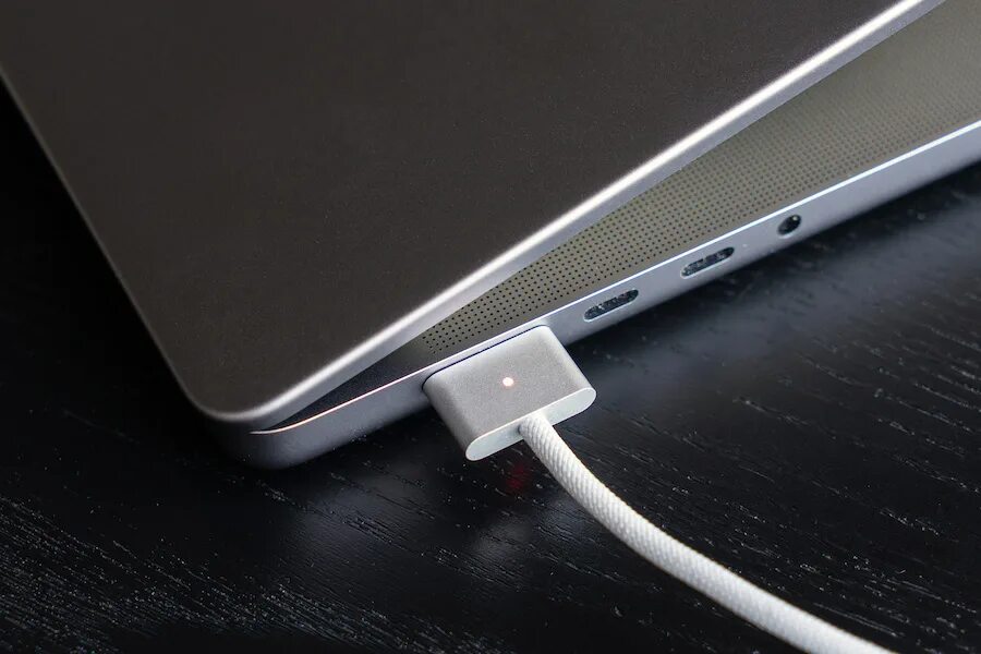 Magsafe аккумулятор купить. MAGSAFE 3. MAGSAFE MACBOOK 2021. MAGSAFE 3 MACBOOK Pro 2021. MACBOOK Pro 16 MAGSAFE.