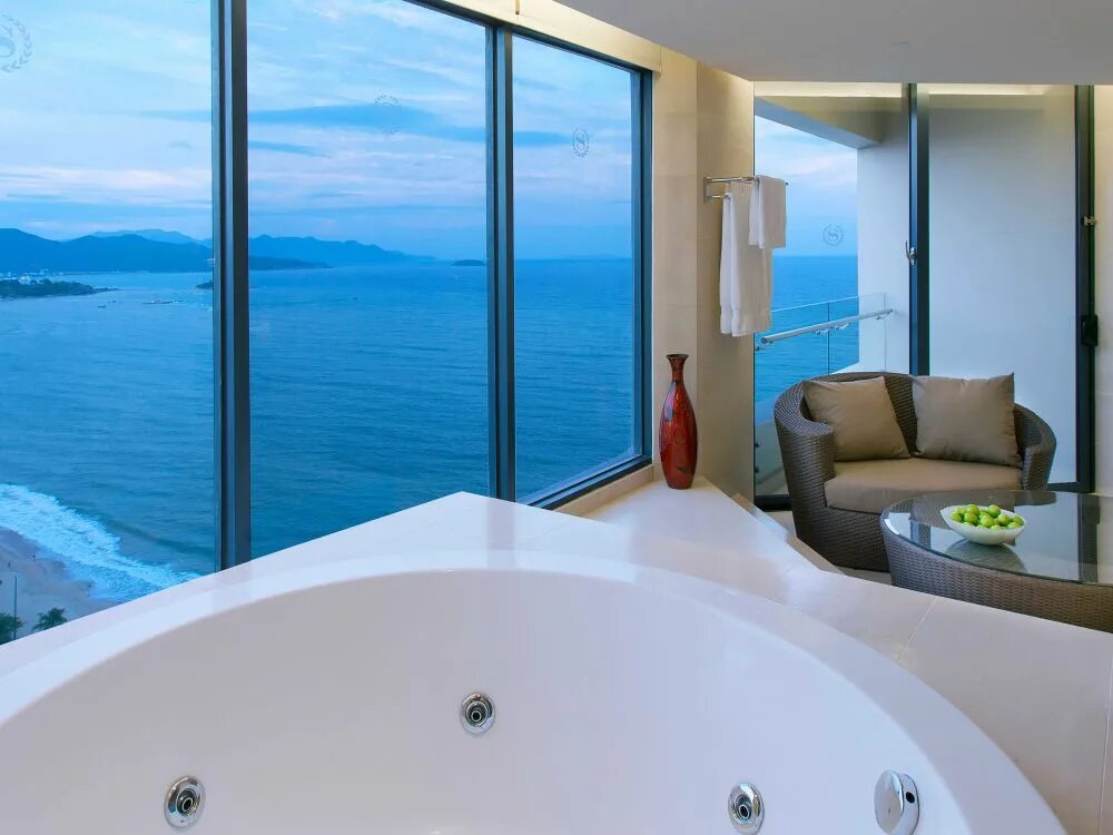 Regalia gold hotel 4*. Хон там вьетнам. Vinpearl condotel beachfront nha trang. Panama nha trang 5. Panama nha trang 5.