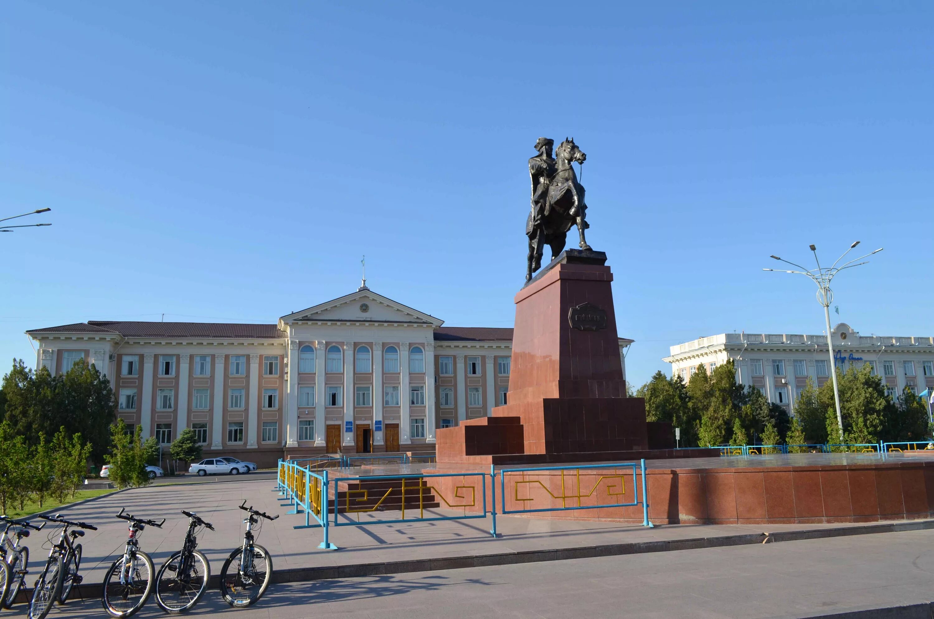 Город тараз. Джамбул Казахстан. Тараз Джамбул. Тараз Казахстан фото. Жамбыл город.