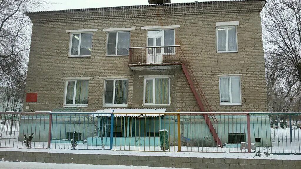 Детский сад 213. Азс лукойл зарядная станция. Посёлок саши чекалина волгоград. Саши чекалина 50. Посёлок саши чекалина волгоград кировский район.