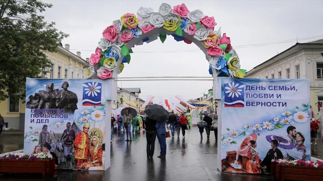 1 июля дни городов. Праздник день семьи любви и верности Муром. Праздник Петра и Февронии Муром. Празднование дня семьи любви и верности в Муроме в 2022 году. Муром 8 июля.