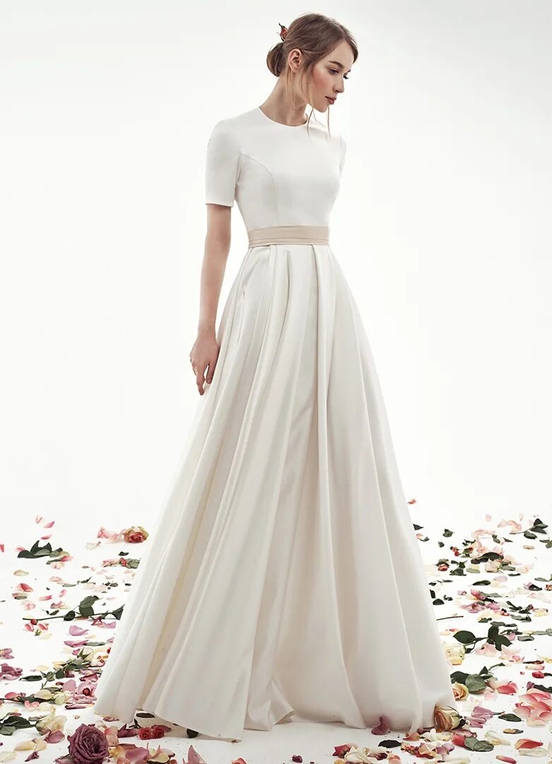 простое свадебное платье. скромные свадебные. скромные свадебные. образ невесты. скромные свадебные.