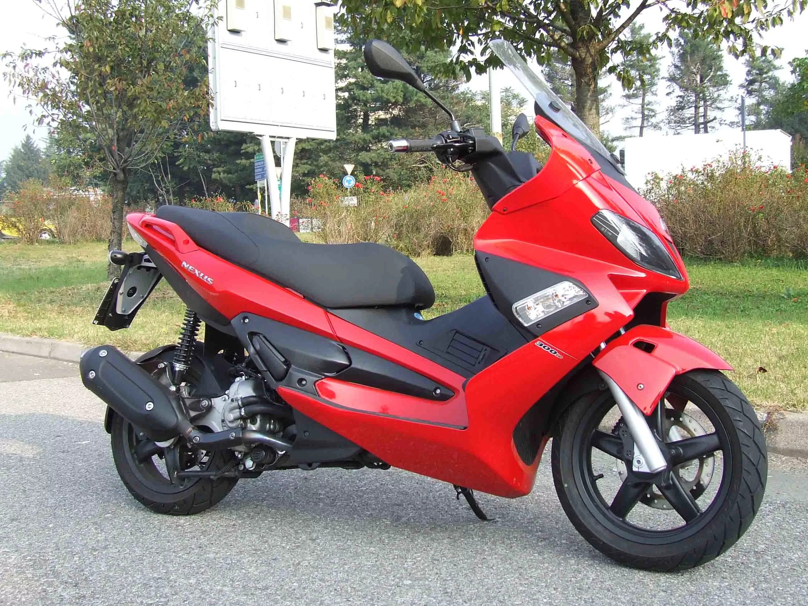 Nexus 250. Gilera nexus 300. nexus jogger 125. кофр gilera нексус. gilera b300.