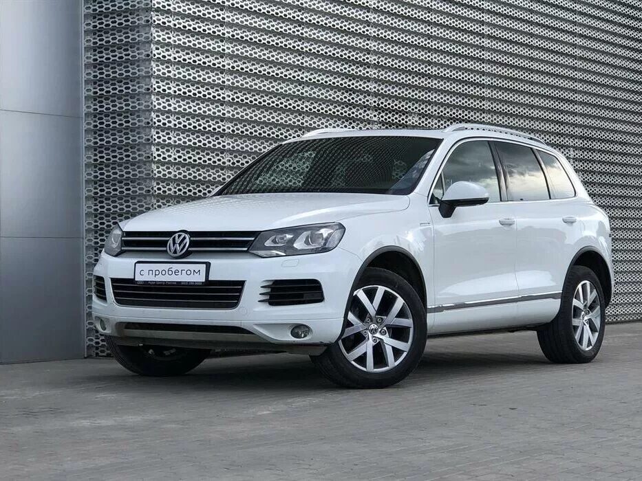 Volkswagen touareg 2014. Volkswagen Touareg 2014 белый. Touareg 2014 белый. Фольксваген Туарег 2014. Фольксваген Туарег белый 2014.