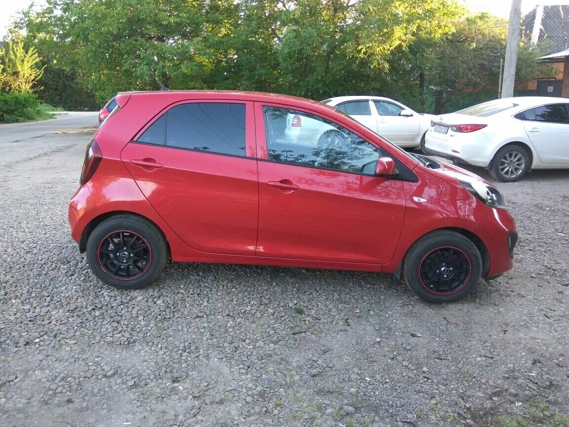 Киа бу краснодарский край. Кия Пиканто авито. Диски от Picanto. Kia Picanto бу. Красная Киа авито.