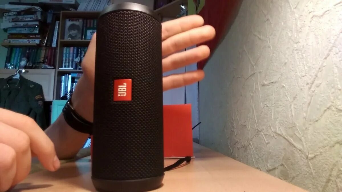 Как отличить jbl. JBL Flip 3. Колонка JBL Flip 3 оригинал. Палёная JBL Flip 3. JBL стрим 3.