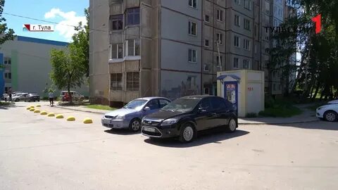 Чужие машины во дворе