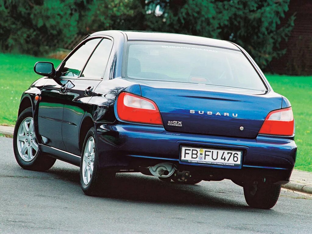 Субару импреза 2000 года. Subaru Impreza 2000-2002. Субару Импреза седан 2000. Subaru Impreza 2000. Subaru Impreza WRX 2000.