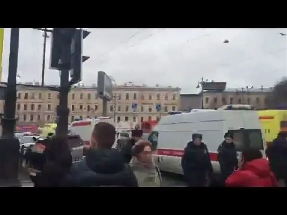 Взрыв в санкт петербурге пискаревка. Теракт в метро Санкт-Петербурга голова. Теракт в Питере взрыв в метро.