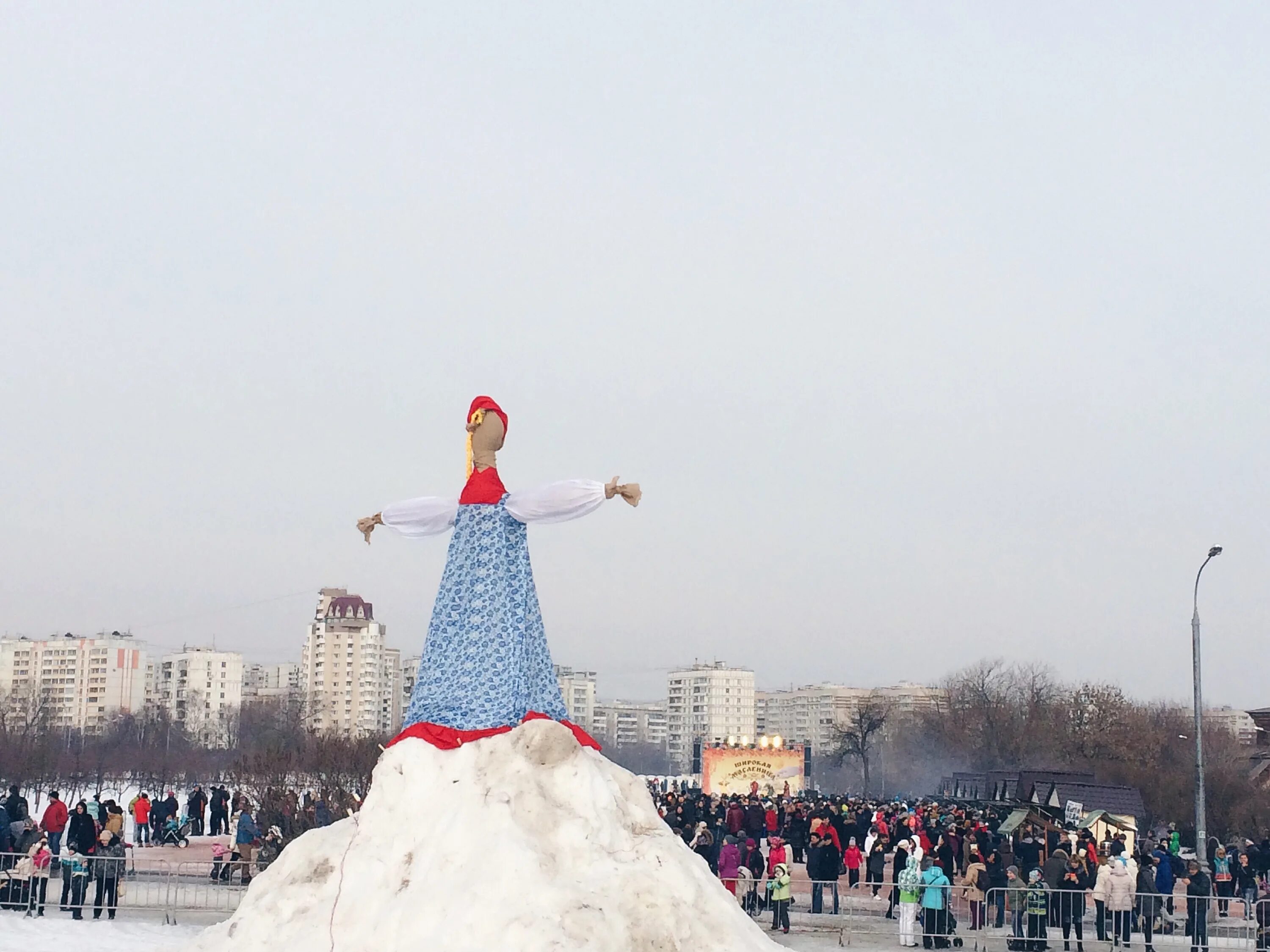 Масленица в каких парках москвы. Масленица 2015. Масленица в парках Москвы. Масленица в парке Маяковского. Масленица в парке Патриот 2023.