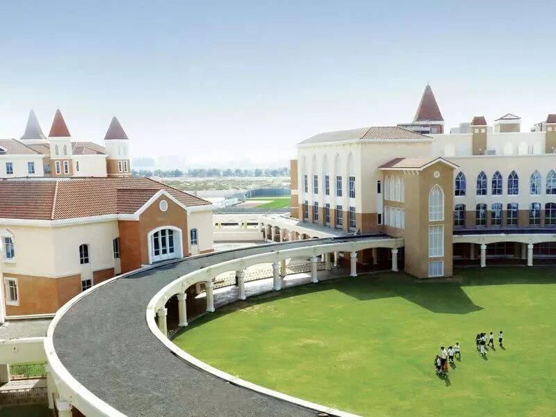 Школа в оаэ. Рептон дубай школа. кампус  repton school dubai. springdale school dubai пансион. repton school dubai фото.