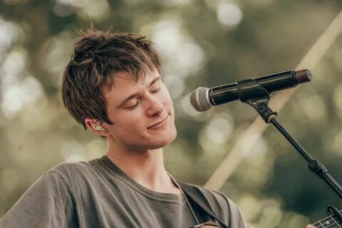 Alec benjamin песни