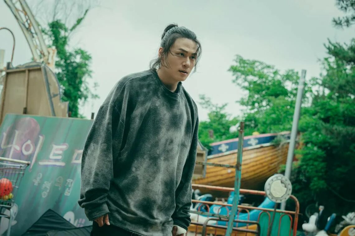 слабый герой дорама. слабейший герой дорама 2022. сухо слабый герой. слабый герой дата выхода. слабый герой дата выхода.