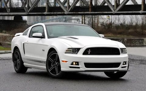 White mustang перевод
