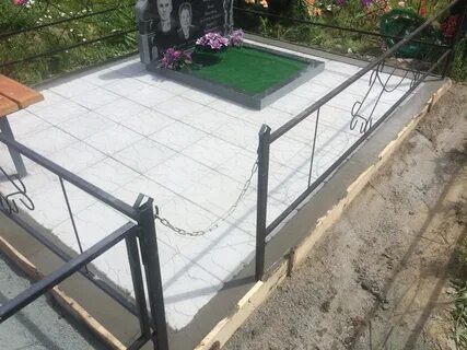 2 места на кладбище