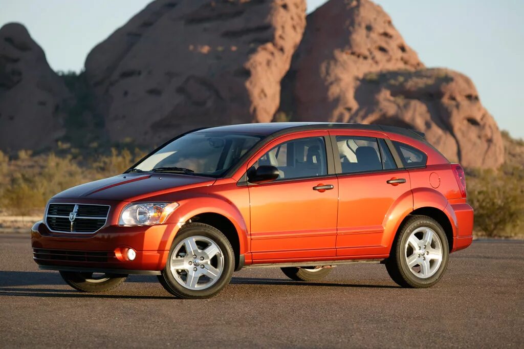 Dodge caliber купить. Машина Додж Калибр. Dodge Caliber 2007. Додж Калибер 2007. Додж Калибер джип.