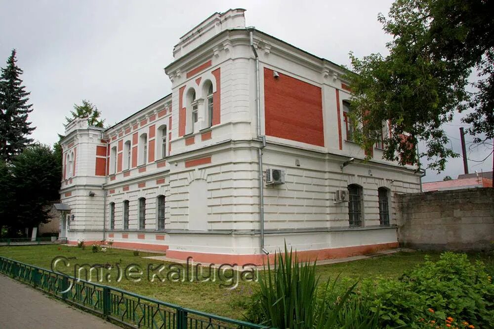 Дом творчества таруса. Дом творчества художников в тарусе. Частная школа в тарусе. Дом писателей виноградова и богданова таруса. Дом творчества московского союза художников таруса.