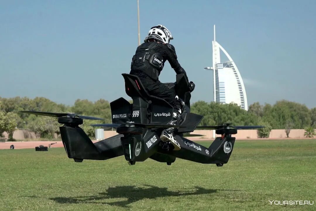 Летающий байки. Летающий мотоцикл Hoverbike s3. Ховербайк летающий Дубай полиция. Ховербайк в Дубае. Hoversurf s3.