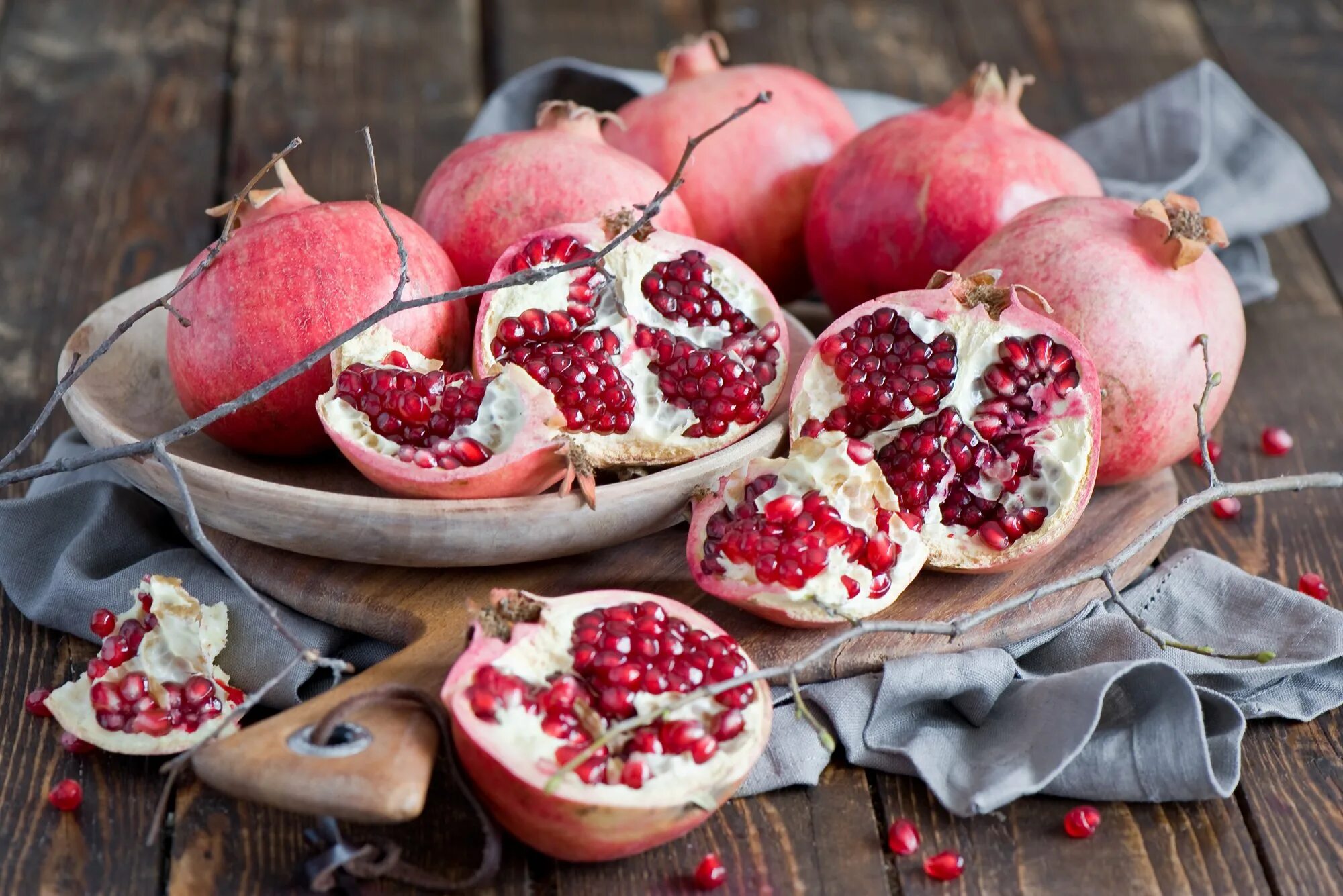 Гранат Pomegranate. Гранат Гюлейша. Среднеазиатский гранат. Натюрморт гранат.