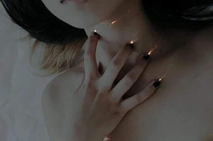 Эстетик фото на аву без лица T̢̟̥͙̙̪̠ͥ̈́͒ͮ͒a̯̩̦͙ͯp̛̗̟͔͚ͥ͗̓̔̎ͫi̶̲̪̮͒̄ͫ̀́̚w͕̪̲̪̣͒̈̎ͥͅả̠͉̂͒̈̎ͬ͝ M̷̄̈͌̔ͮ͛̎. Street style fall outfits, Hourglass figure fashion