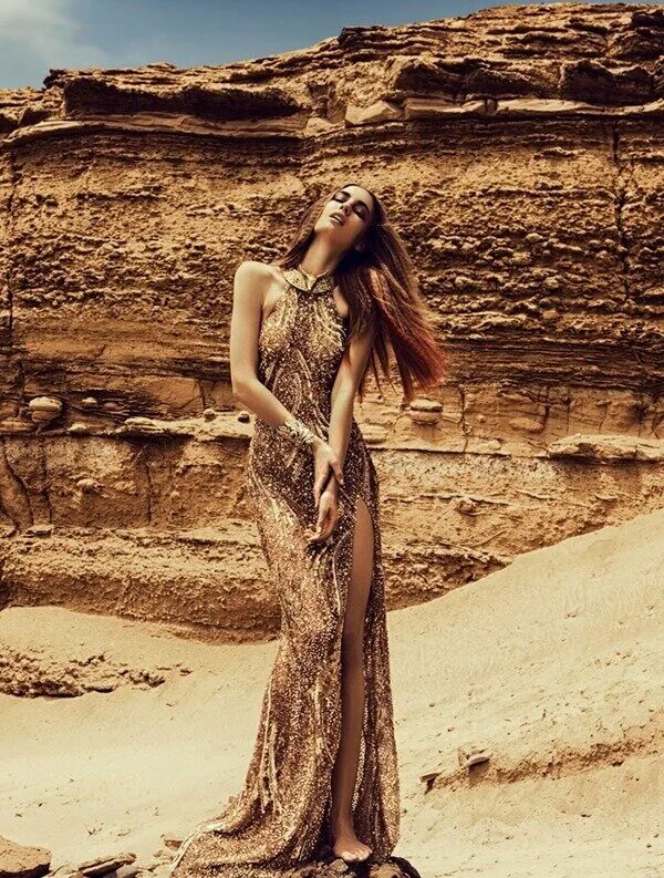 #Desert #Photoshoot Travel pictures poses, Sand dunes photoshoot, Desert photogr