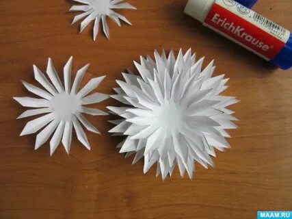 Как сделать хризантему из цветной бумаги