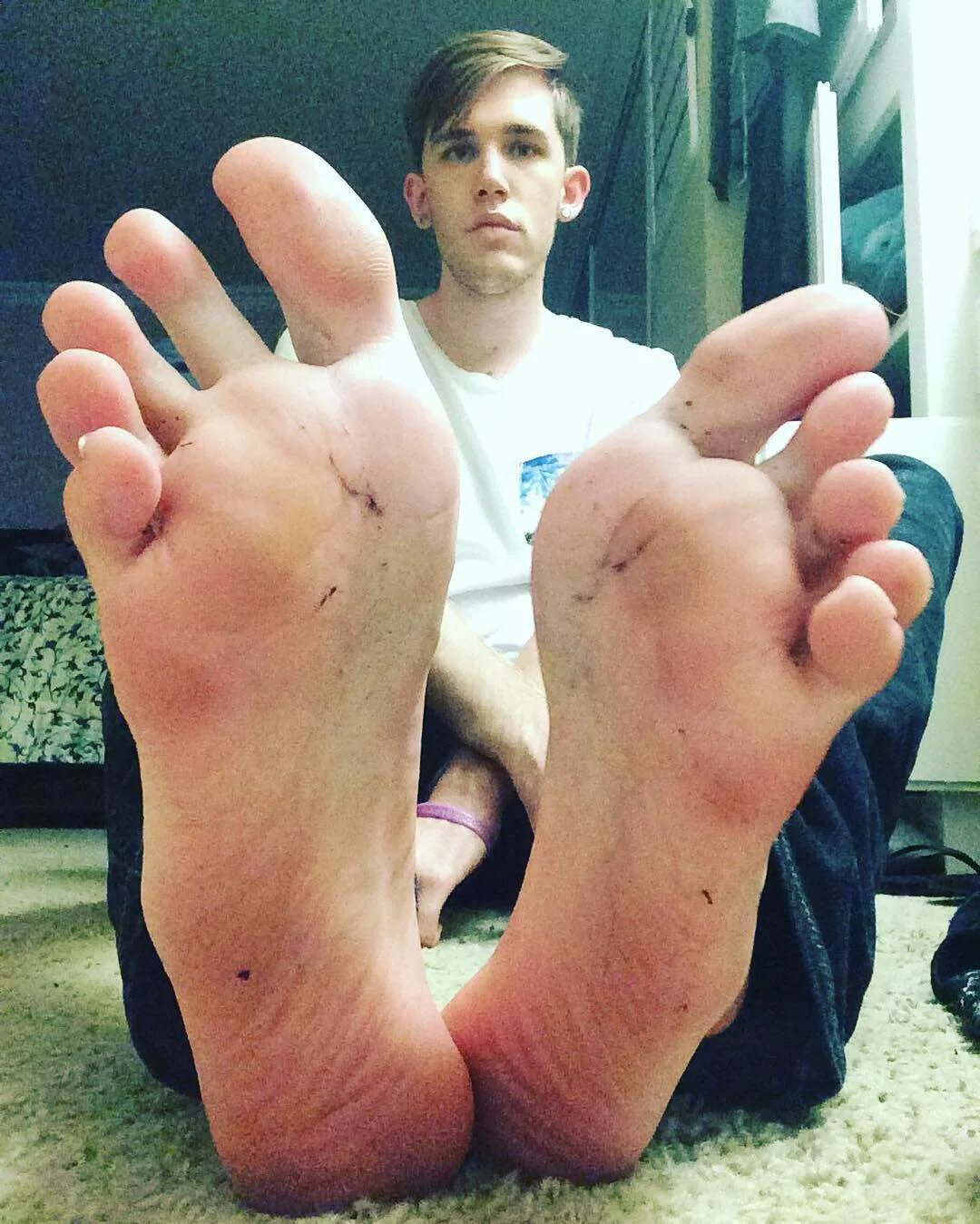 Master feet. Master Kevin feet. Size 15 male feet. Male feet Master. Size 15 feet boy.