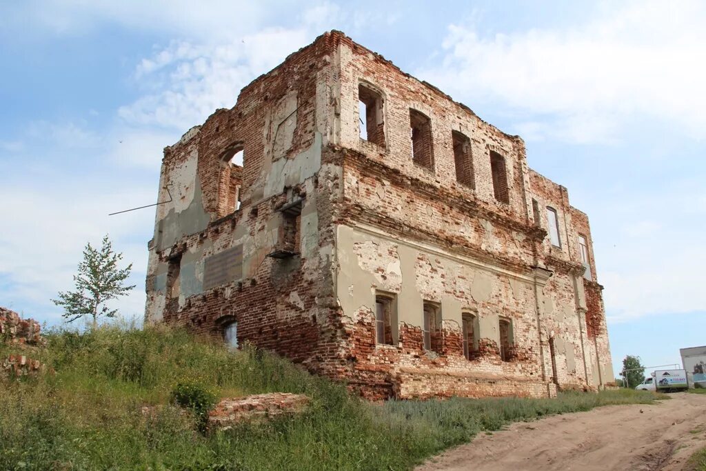 Полдомасово ульяновская область. Полдомасово ульяновская область. Полдомасово церковь. Полдомасово ульяновская область на карте. Церковь рождества пресвятой богородицы (1700) в селе полдомасово.